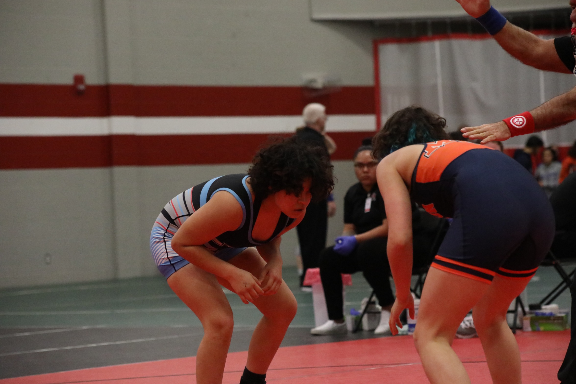 Women's Wrestling Compete at Grand View Open